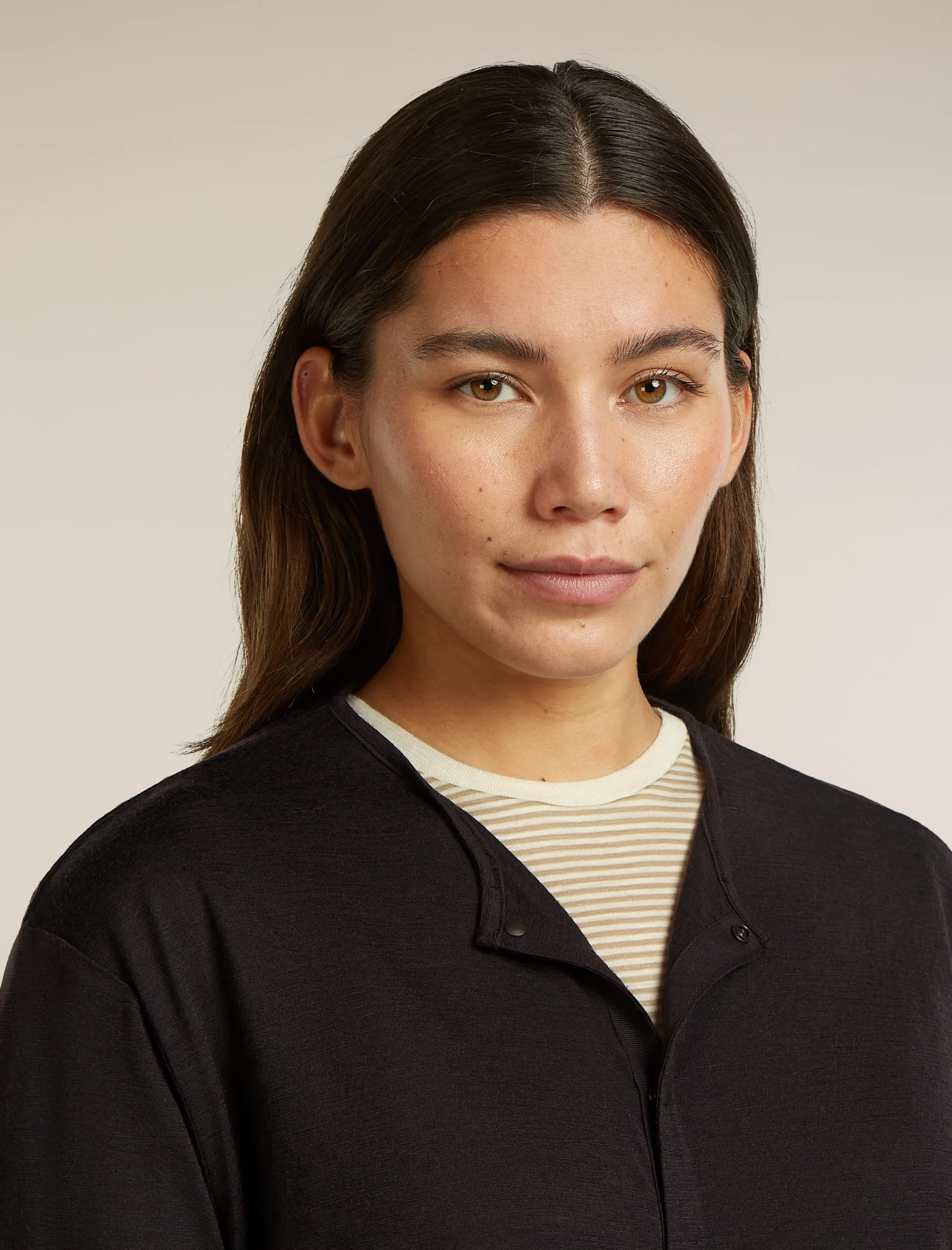 Unisex Merino 150 Round Neck Cardigan