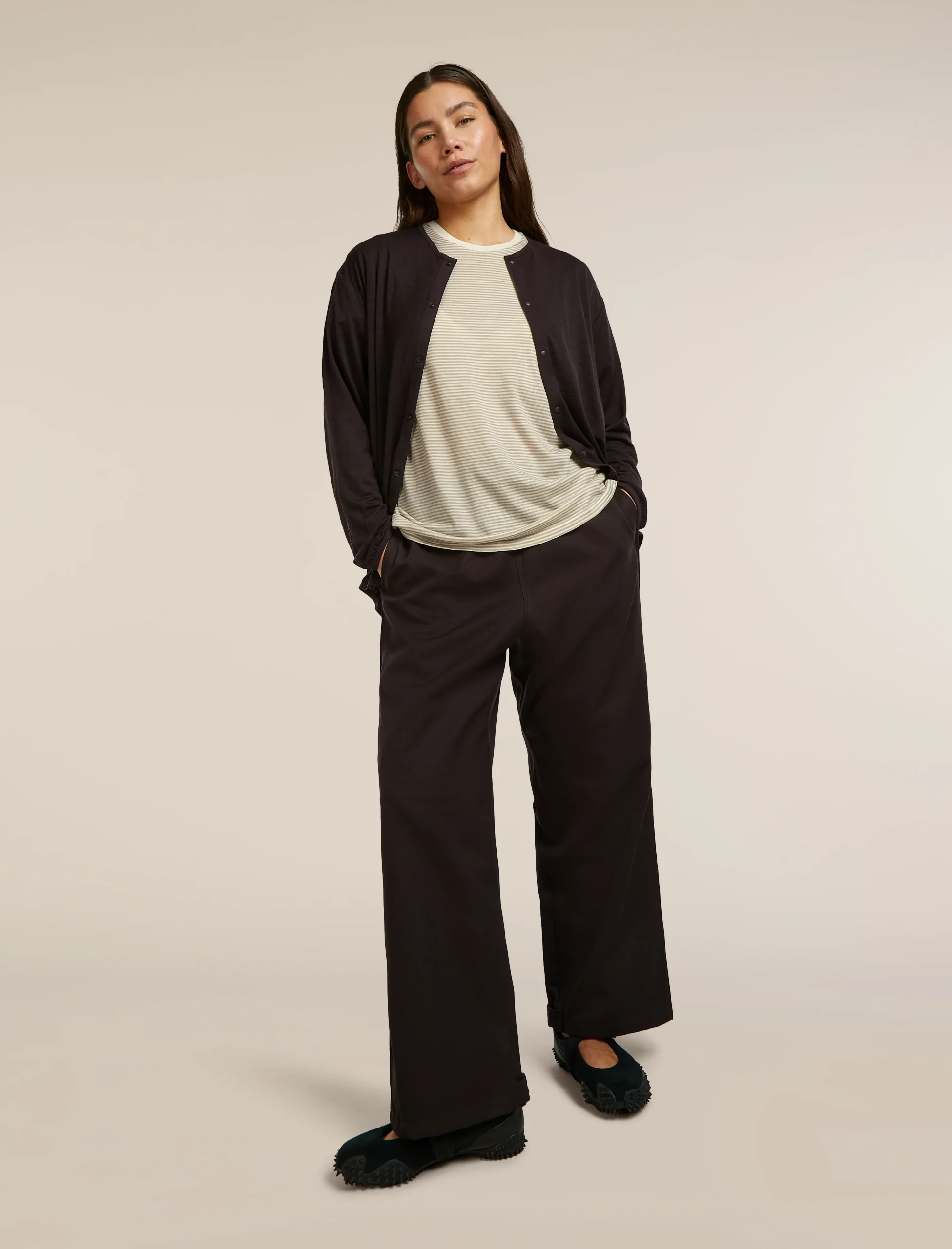 Unisex Merino 150 Round Neck Cardigan