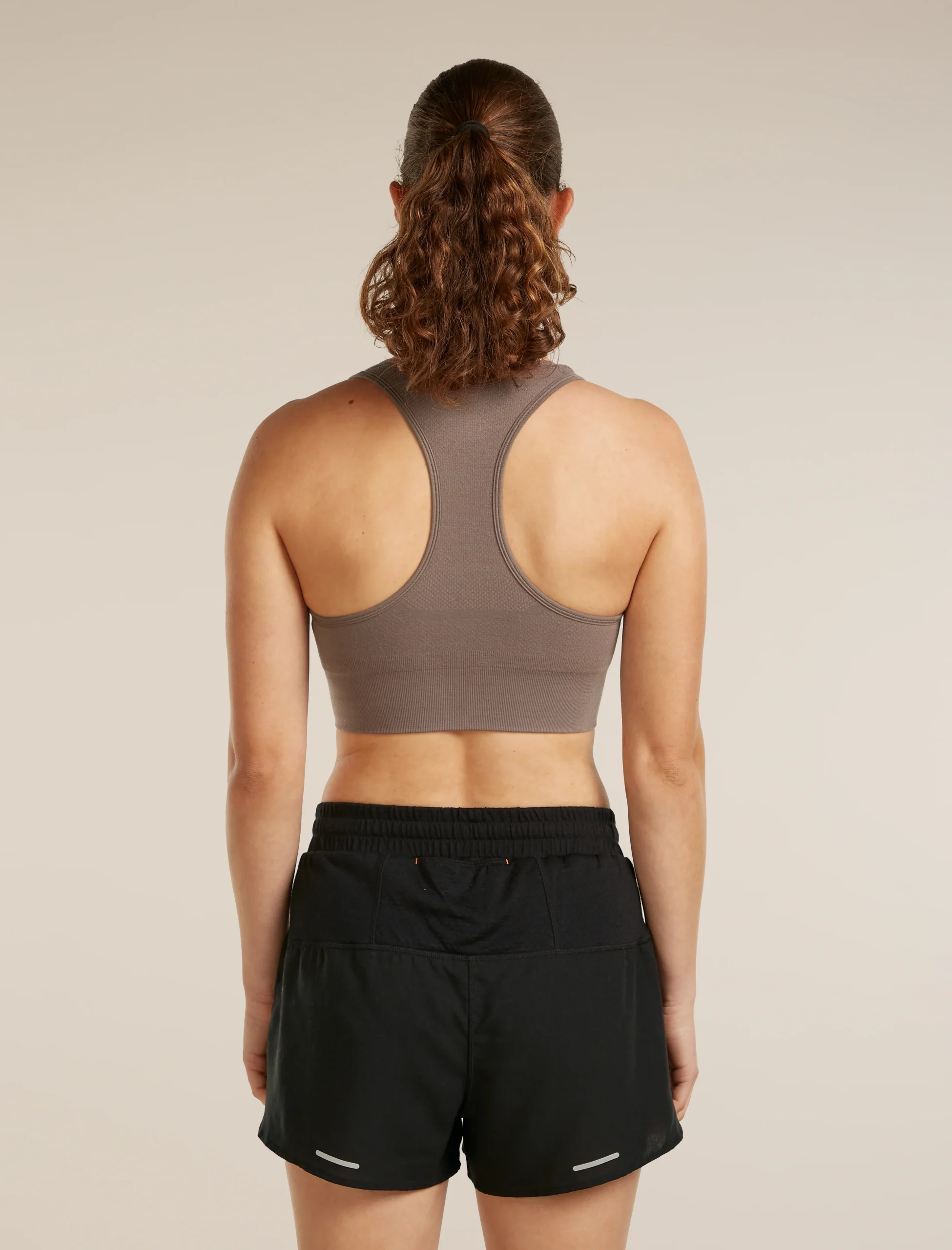 1214-women-s-merino-blend-260-zoneknittm-seamless-bra-2.webp Women's Merino Blend 260 ZoneKnit™ Seamless Bra