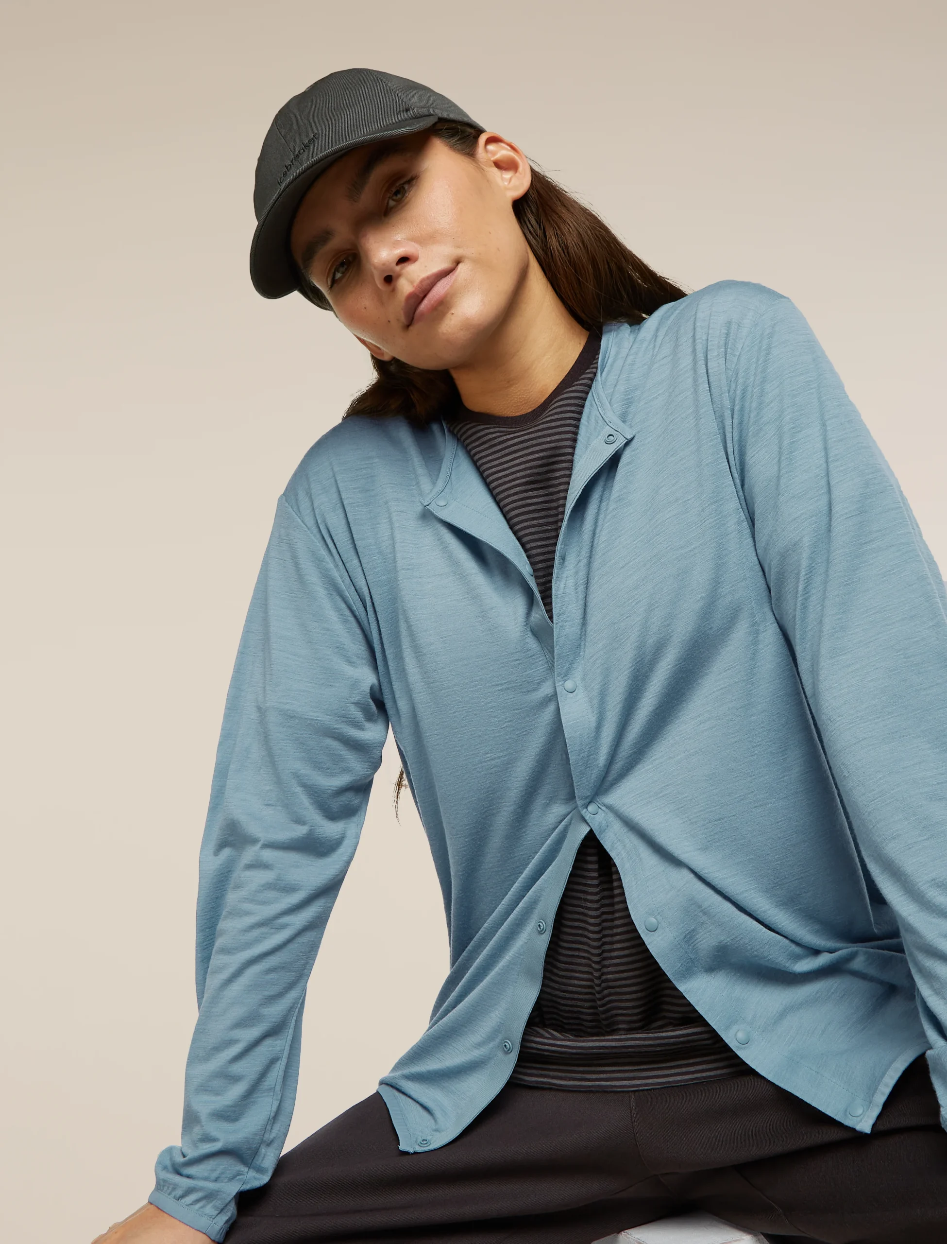 Unisex Merino 150 Round Neck Cardigan