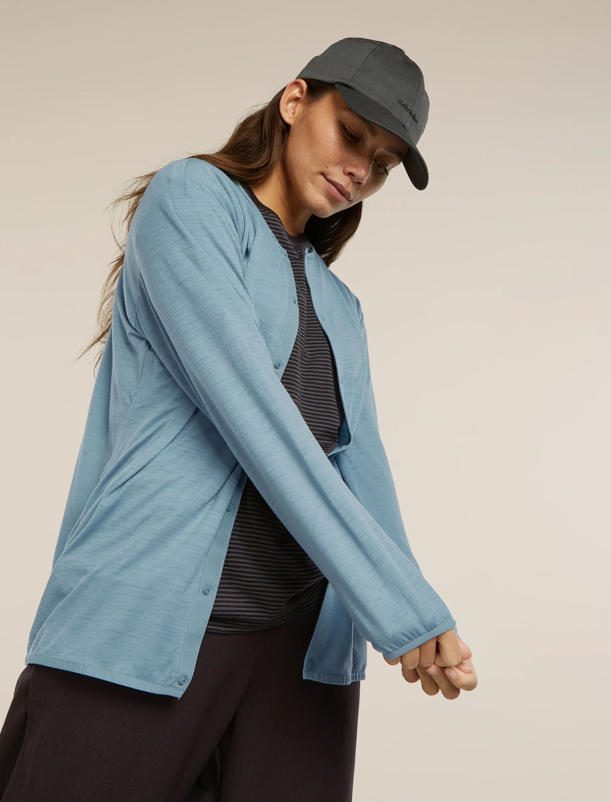 Unisex Merino 150 Round Neck Cardigan