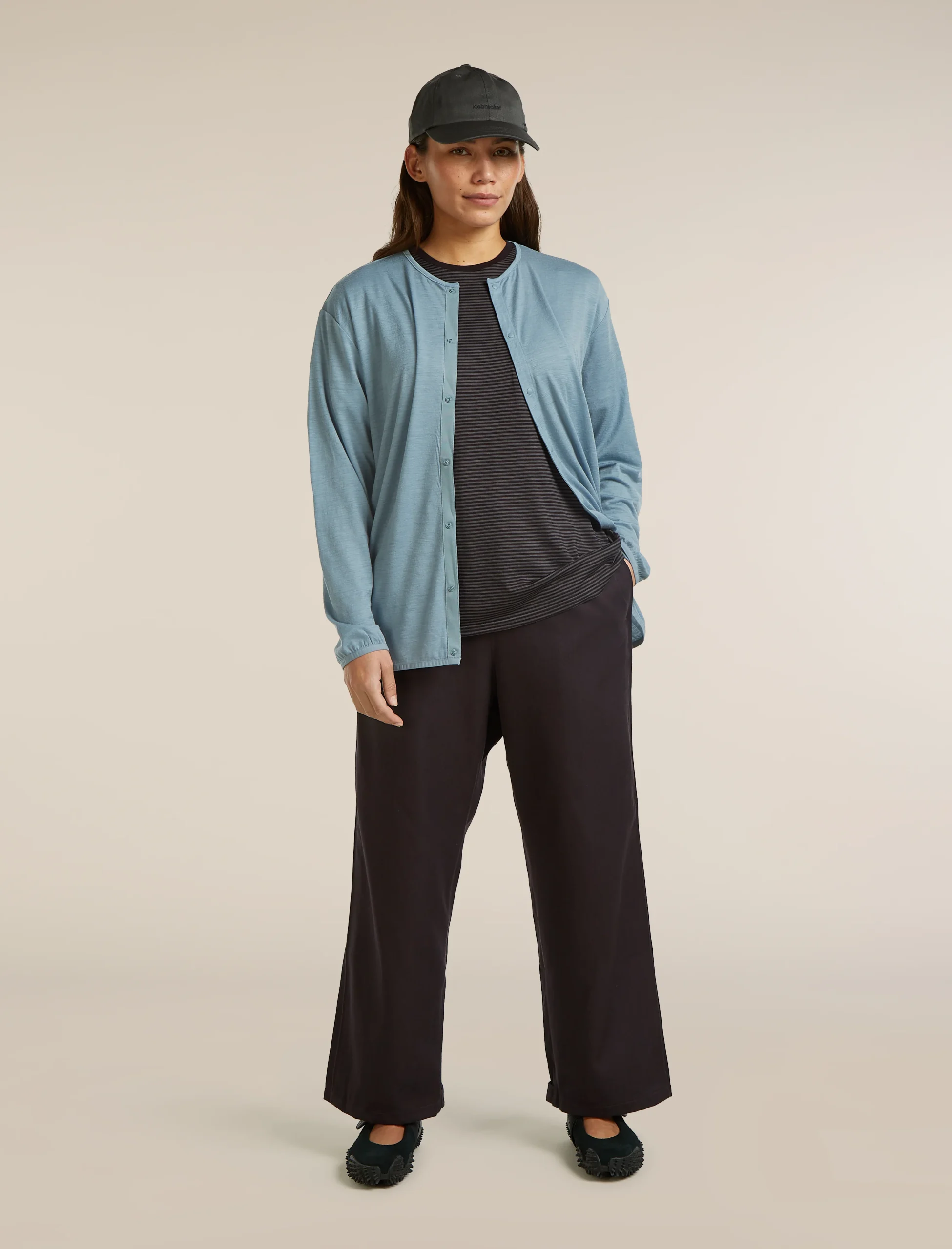 Unisex Merino 150 Round Neck Cardigan