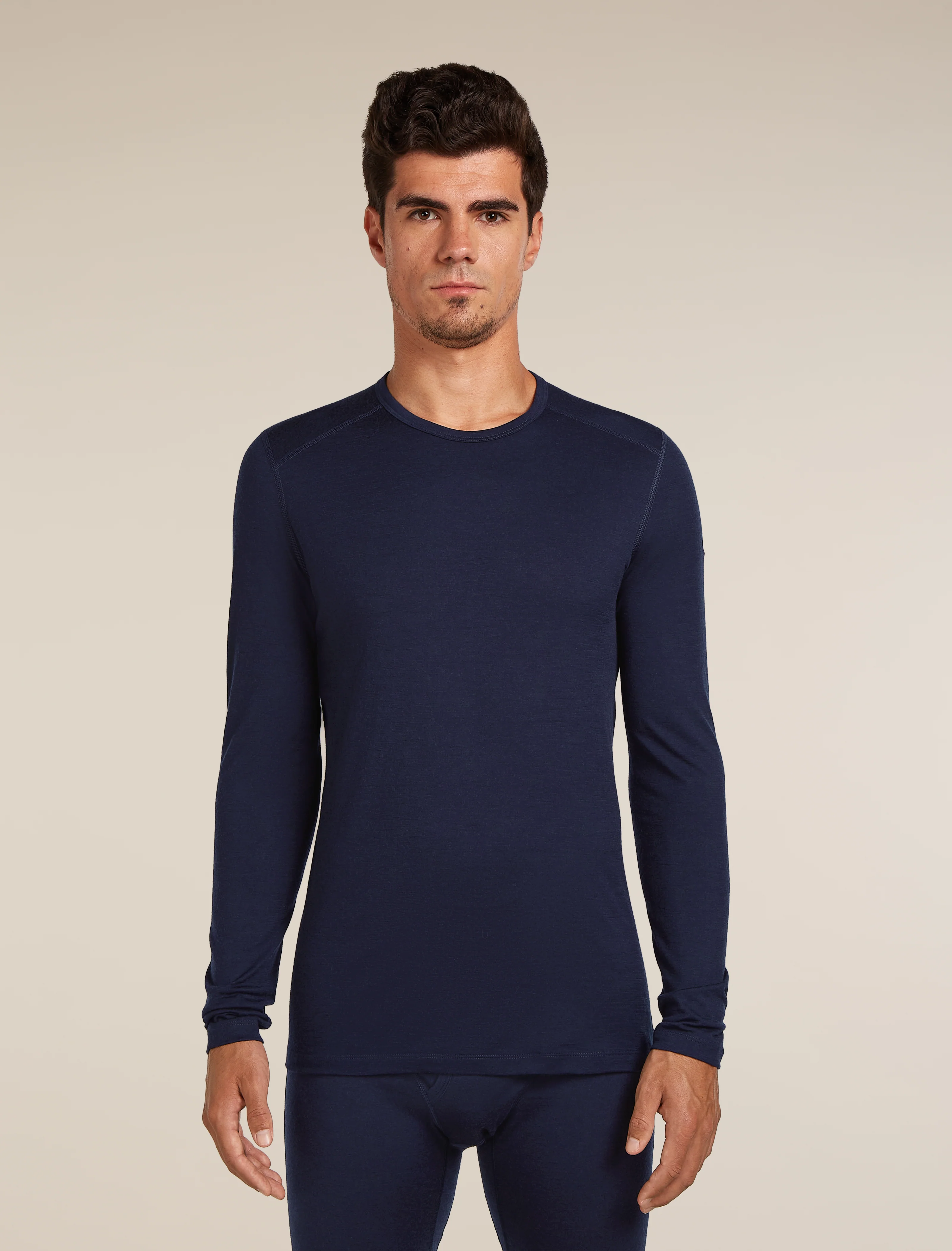 1681-men-s-merino-200-oasis-long-sleeve-crewe-thermal-top-1.webp Men's Merino 200 Oasis Long Sleeve Crewe Thermal Top