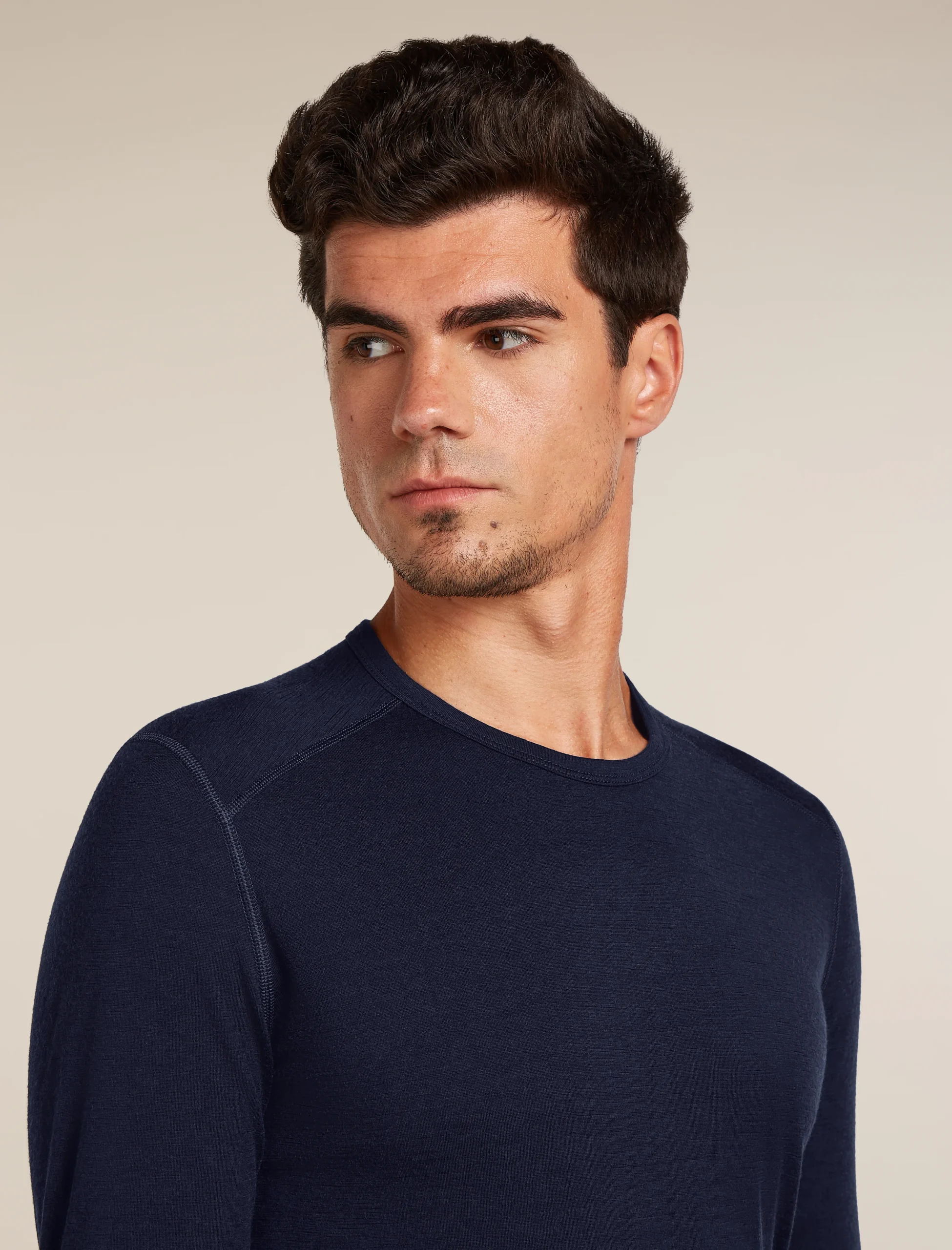 1681-men-s-merino-200-oasis-long-sleeve-crewe-thermal-top-8.webp Men's Merino 200 Oasis Long Sleeve Crewe Thermal Top
