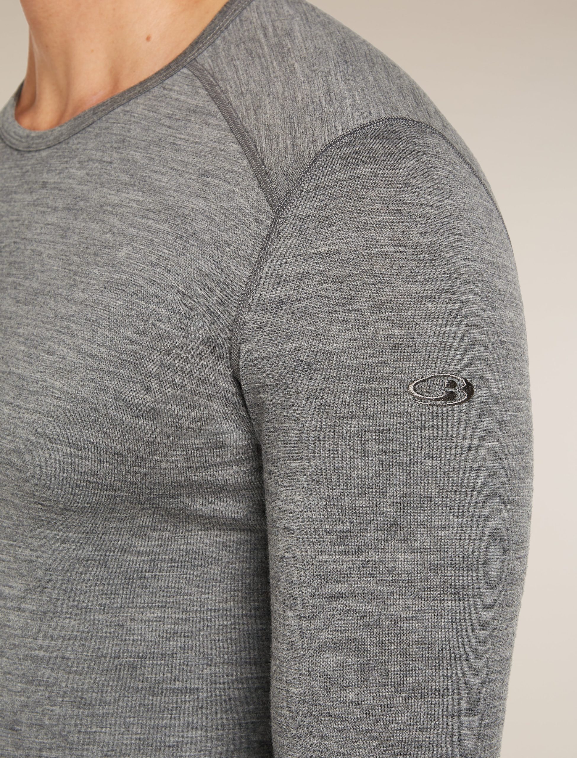 1689-men-s-merino-200-oasis-long-sleeve-crewe-thermal-top-7.jpg Men's Merino 200 Oasis Long Sleeve Crewe Thermal Top