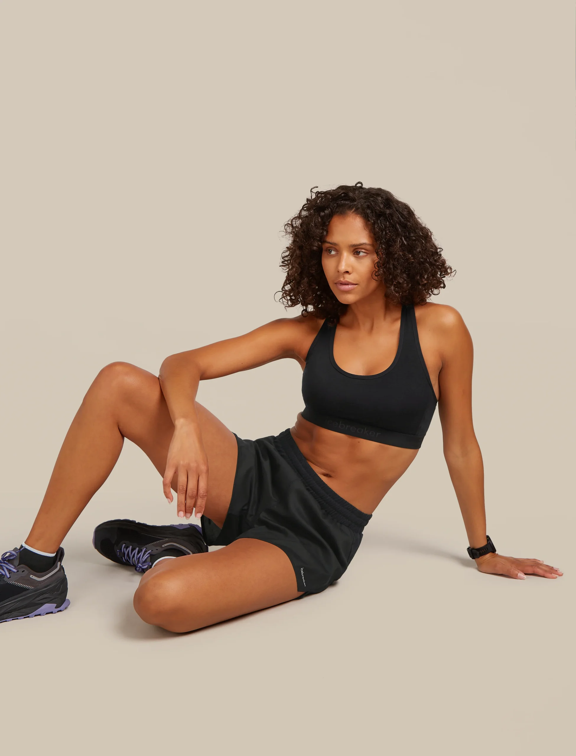 1882-women-s-merino-blend-125-zoneknittm-speed-3-shorts-4.webp Women's Merino Blend 125 ZoneKnit™ Speed 3" Shorts