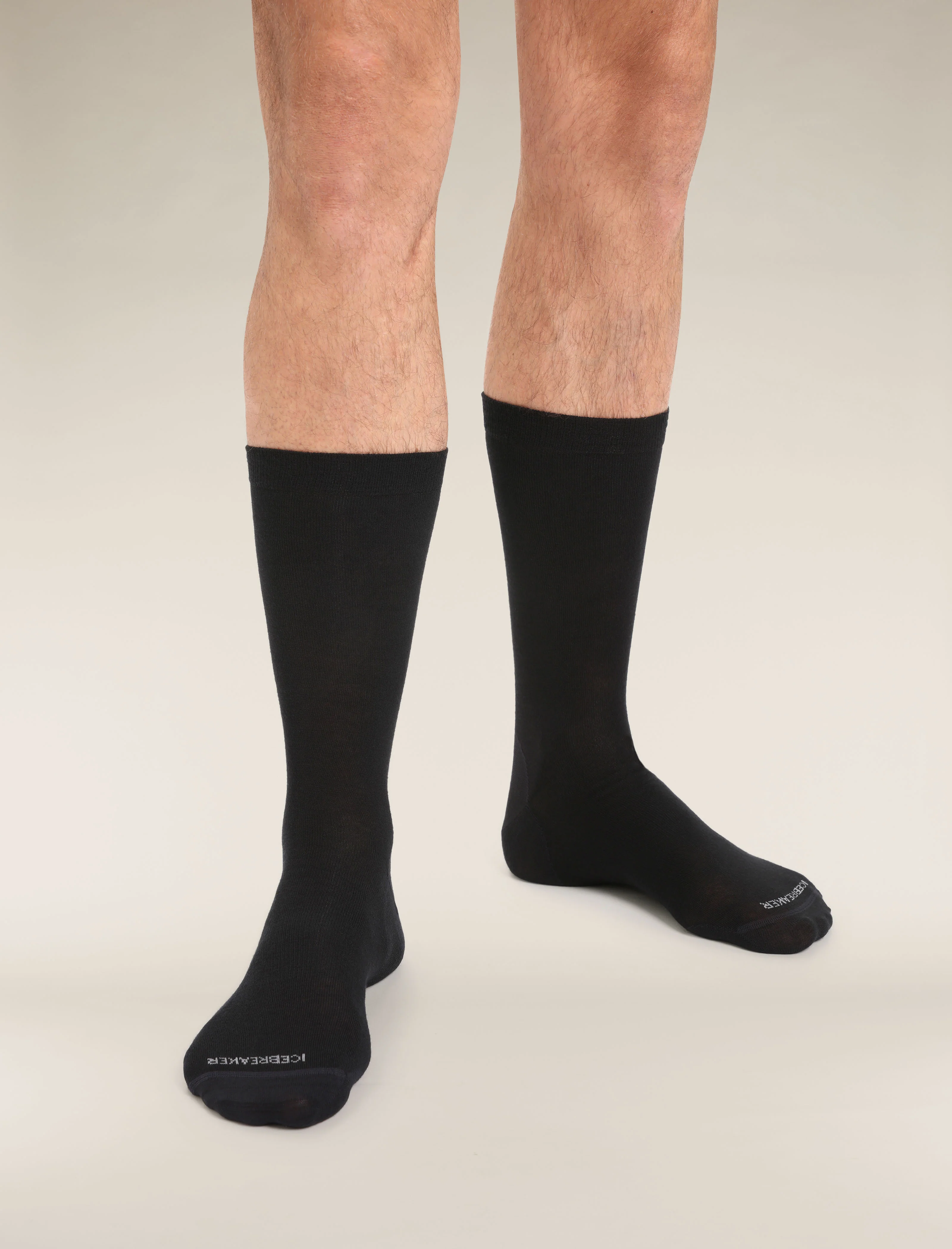1930-men-s-merino-lifestyle-fine-gauge-crew-socks-1.webp Men's Merino Lifestyle Fine Gauge Crew Socks