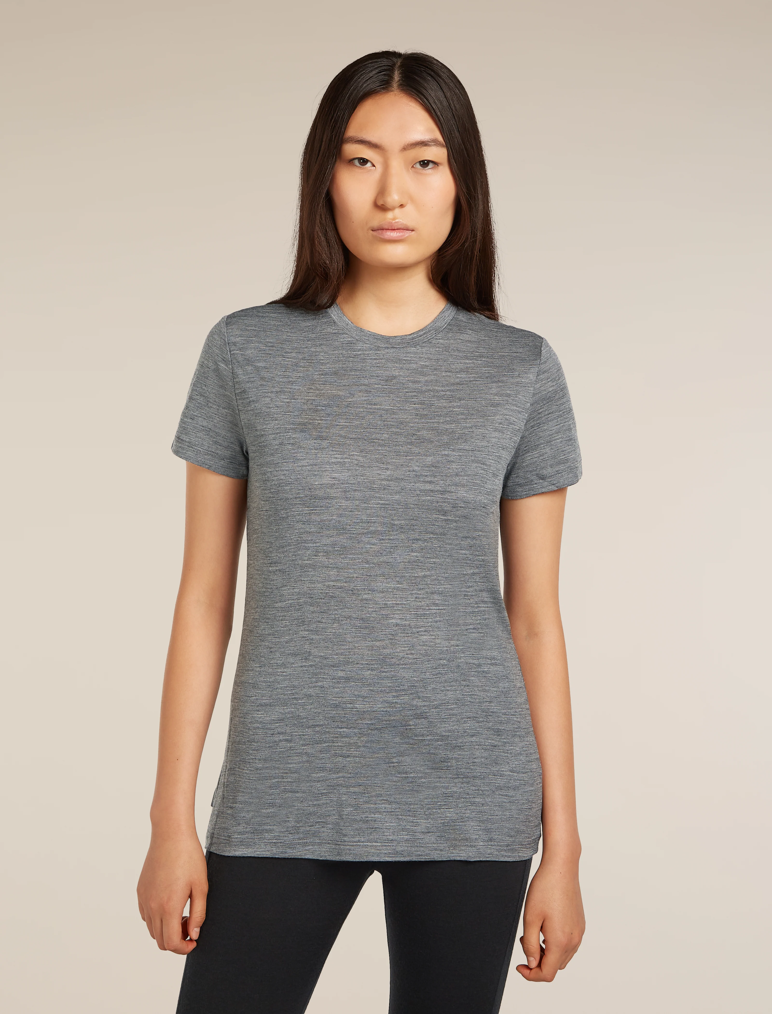 2136-women-s-merino-150-tech-lite-short-sleeve-t-shirt-1.webp Women's Merino 150 Tech Lite Short Sleeve T-Shirt