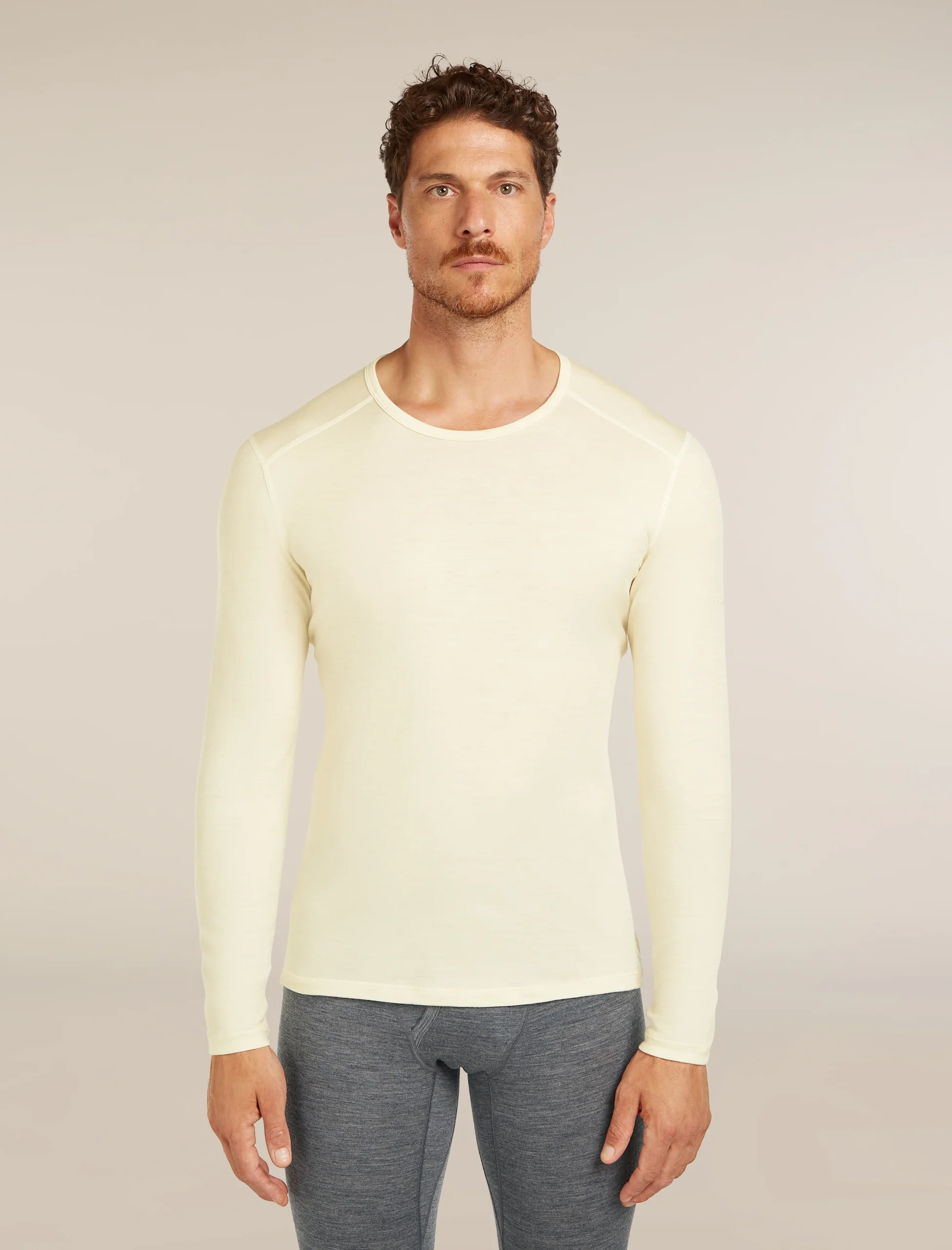 2386-men-s-merino-200-oasis-long-sleeve-crewe-thermal-top-1.webp Men's Merino 200 Oasis Long Sleeve Crewe Thermal Top