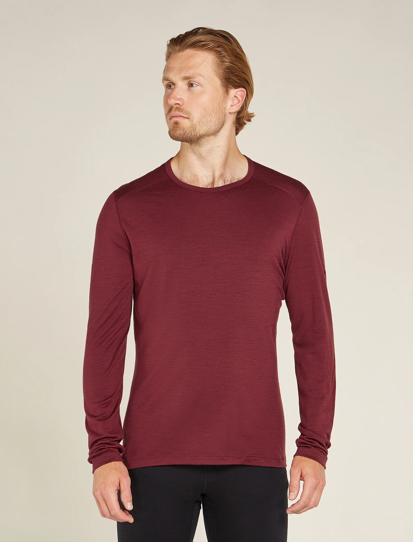 2400-men-s-merino-200-oasis-long-sleeve-crewe-thermal-top-1.webp Men's Merino 200 Oasis Long Sleeve Crewe Thermal Top