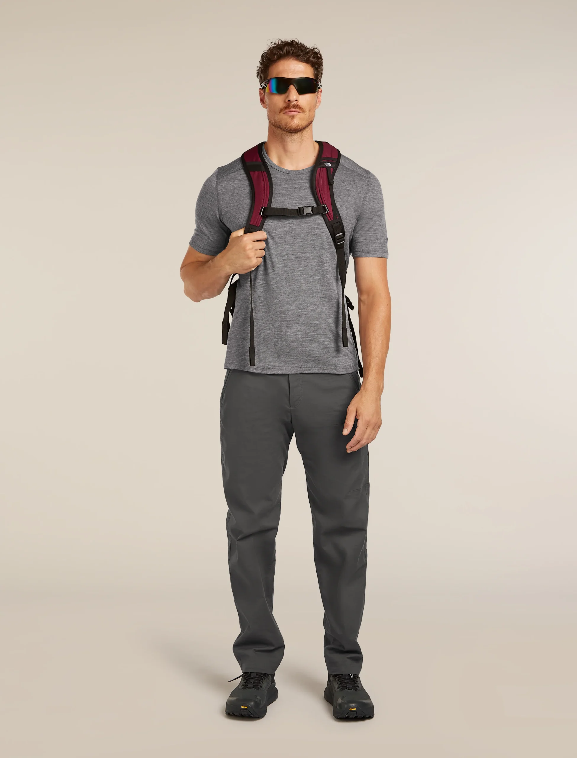 2422-men-s-merino-200-oasis-short-sleeve-crewe-thermal-top-4.webp Men's Merino 200 Oasis Short Sleeve Crewe Thermal Top