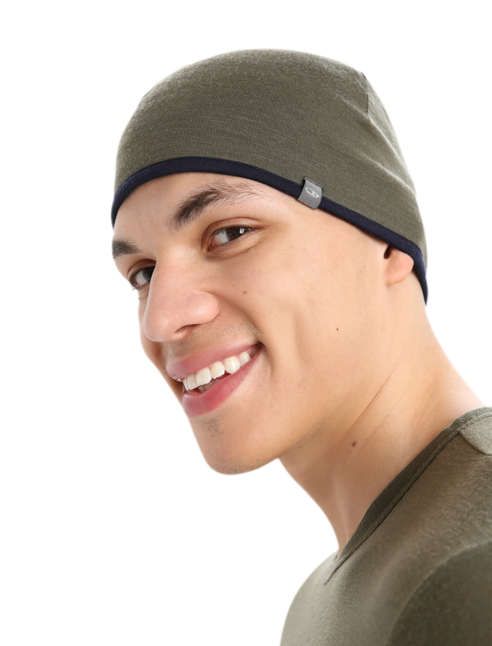 2557-unisex-merino-200-pocket-hat-3.webp Unisex Merino 200 Pocket Hat
