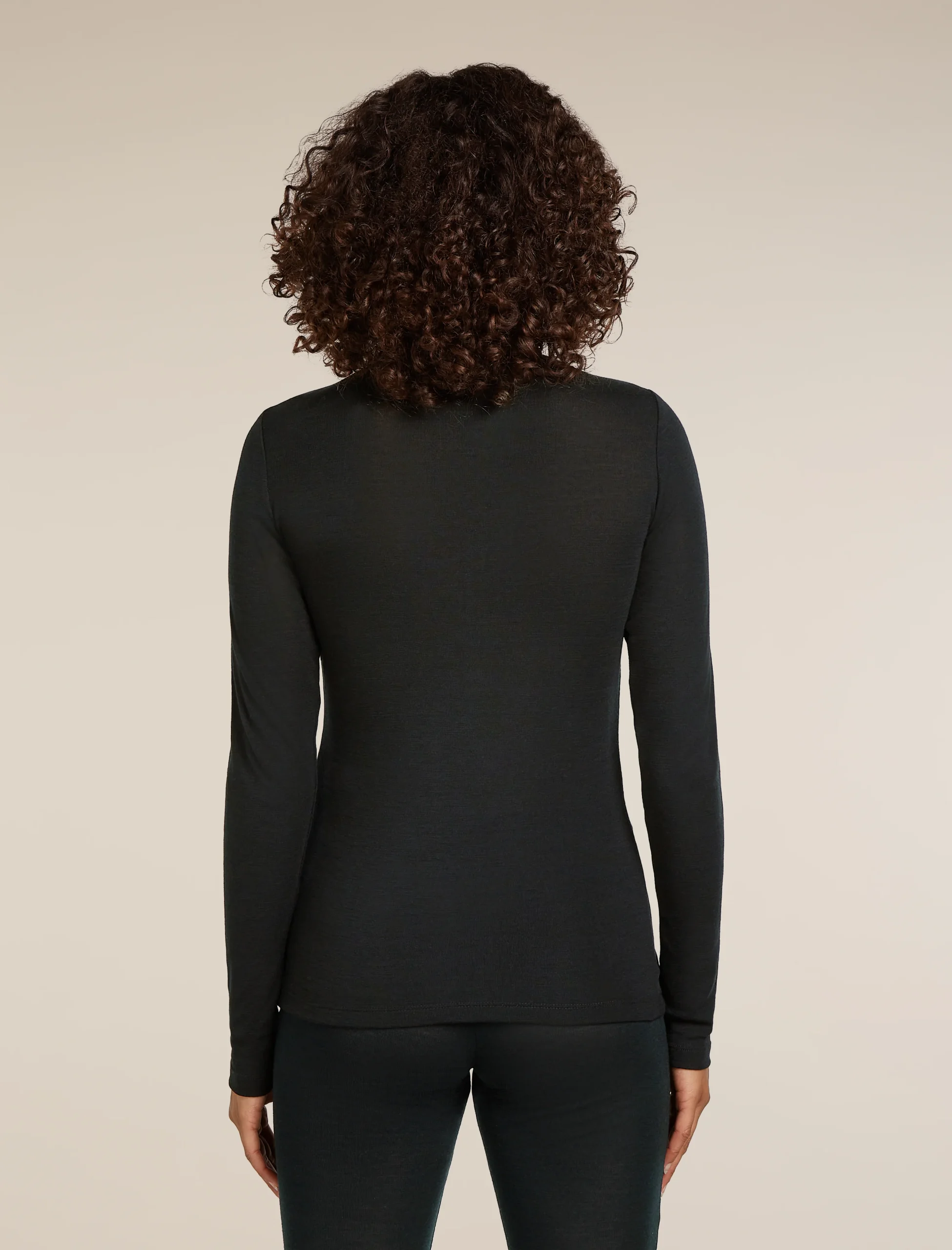 2626-women-s-merino-175-everyday-long-sleeve-half-zip-thermal-top-2.webp Women's Merino 175 Everyday Long Sleeve Half Zip Thermal Top