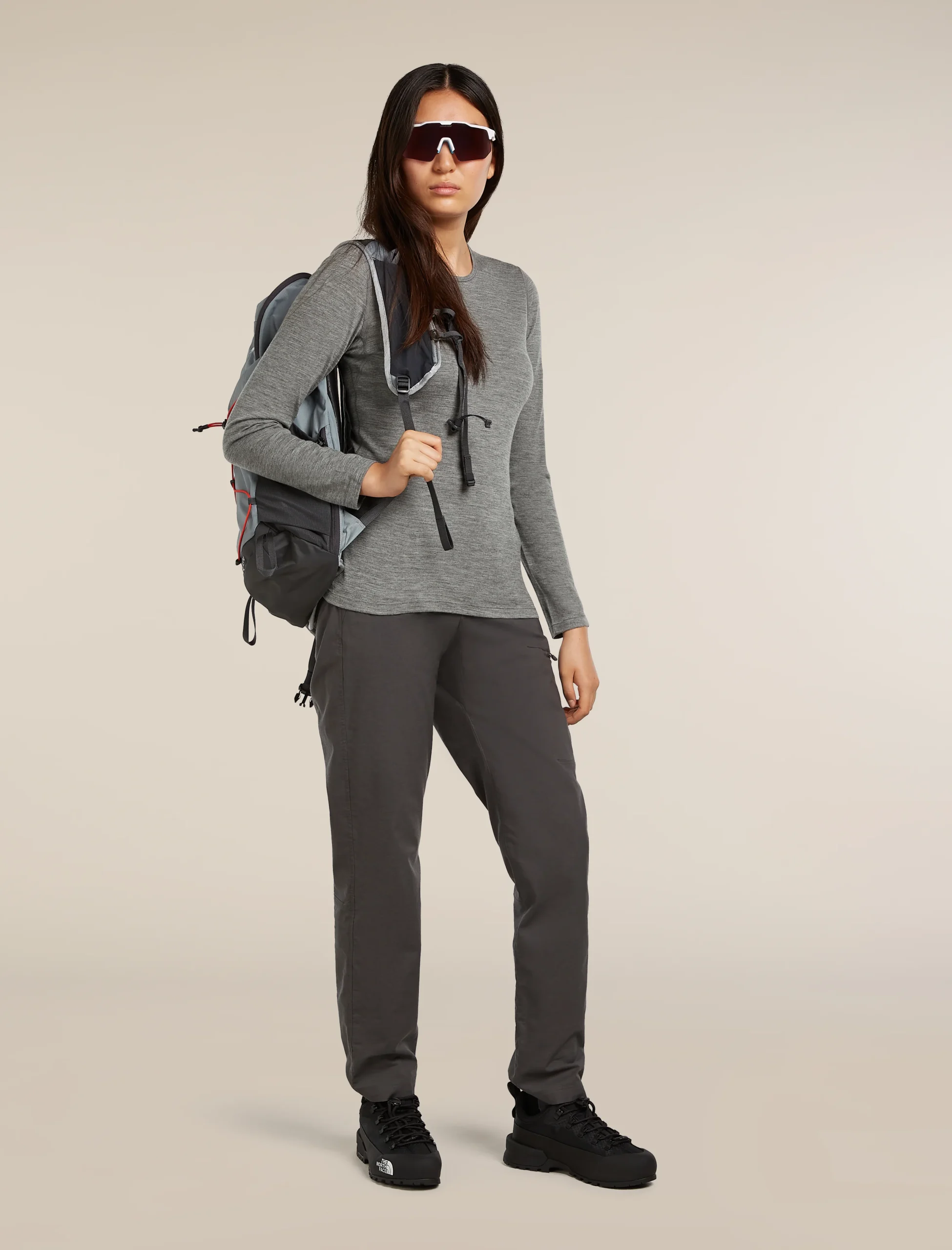2638-women-s-merino-200-oasis-long-sleeve-crewe-thermal-top-4.webp Women's Merino 200 Oasis Long Sleeve Crewe Thermal Top