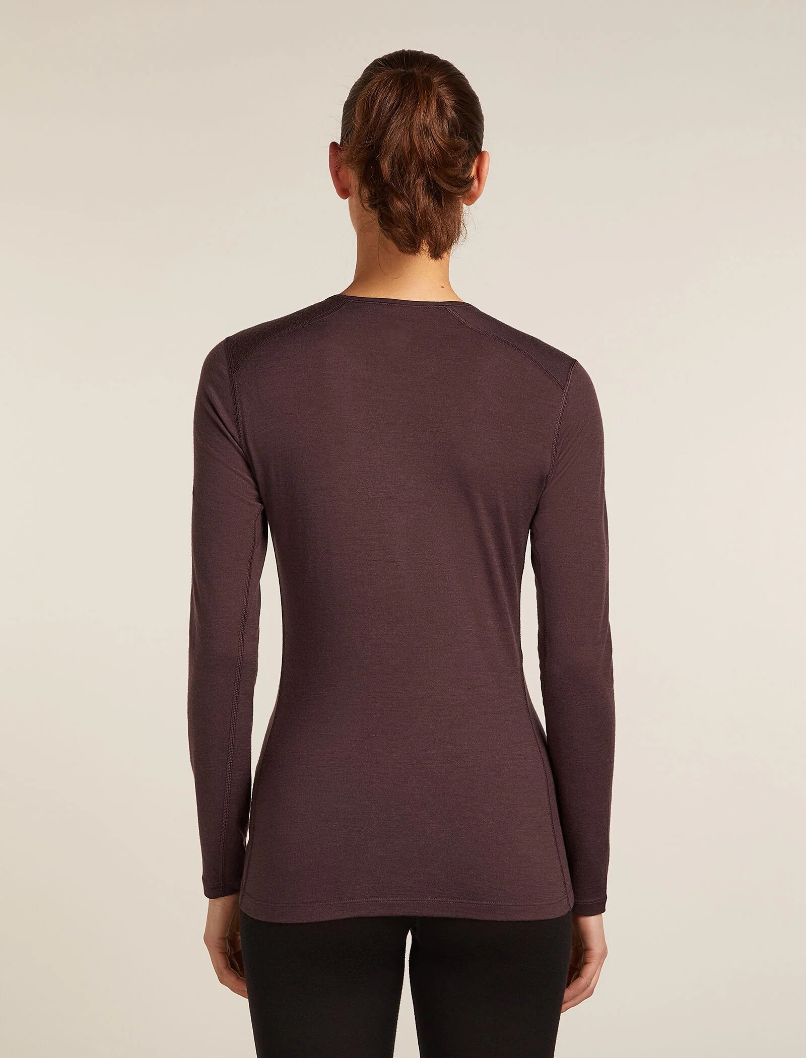 2645-women-s-merino-200-oasis-long-sleeve-crewe-thermal-top-2.webp Women's Merino 200 Oasis Long Sleeve Crewe Thermal Top