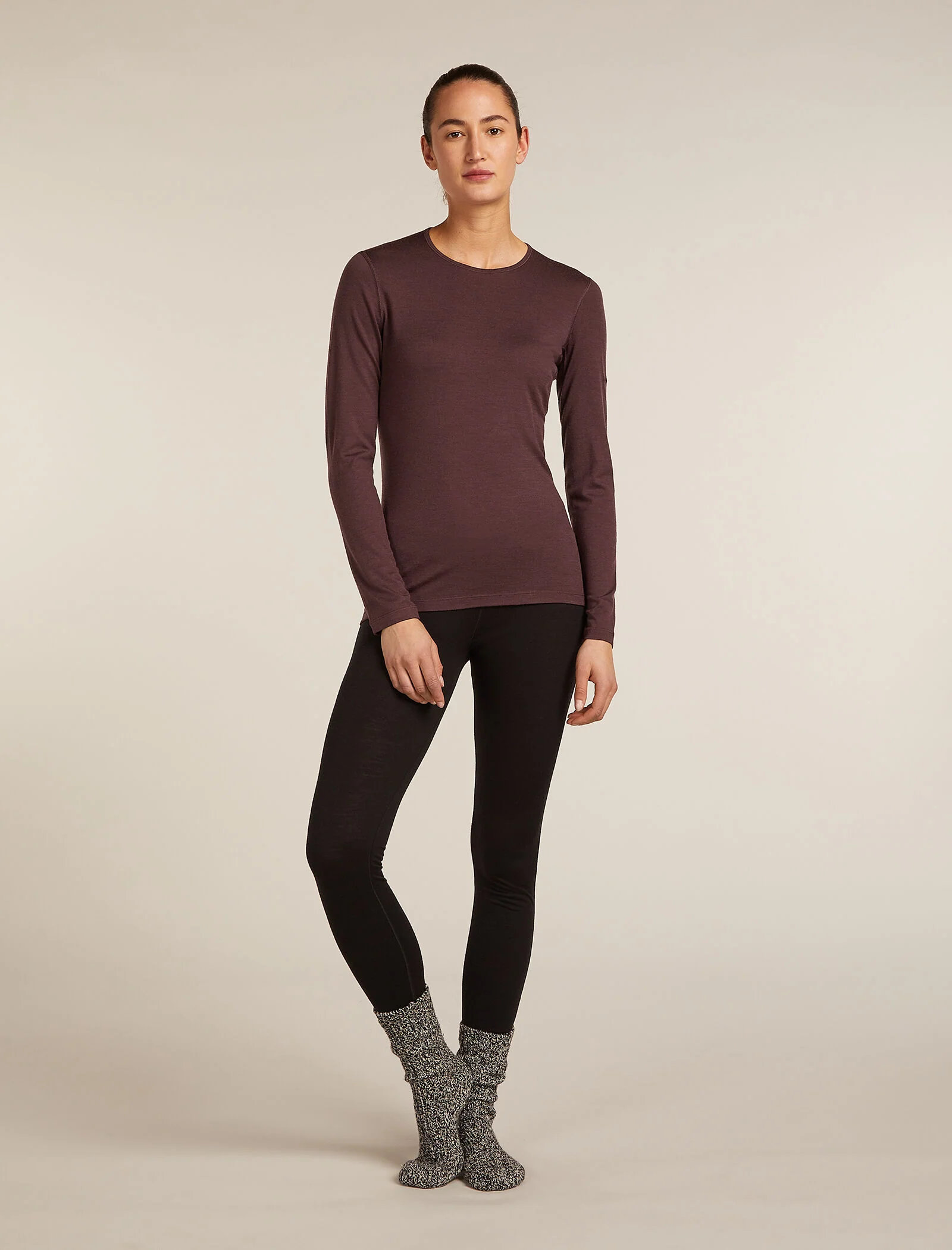 2645-women-s-merino-200-oasis-long-sleeve-crewe-thermal-top-6.webp Women's Merino 200 Oasis Long Sleeve Crewe Thermal Top