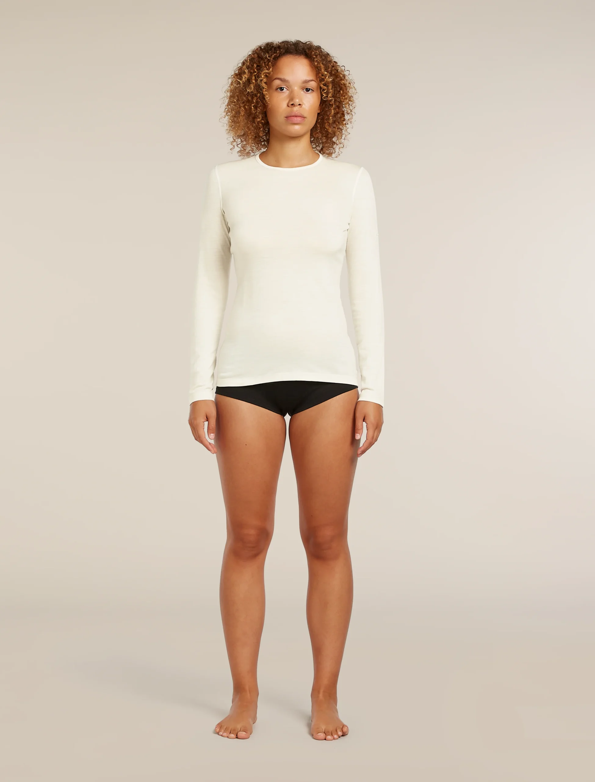 2693-women-s-merino-200-oasis-thermal-shorts-3.webp Women's Merino 200 Oasis Thermal Shorts