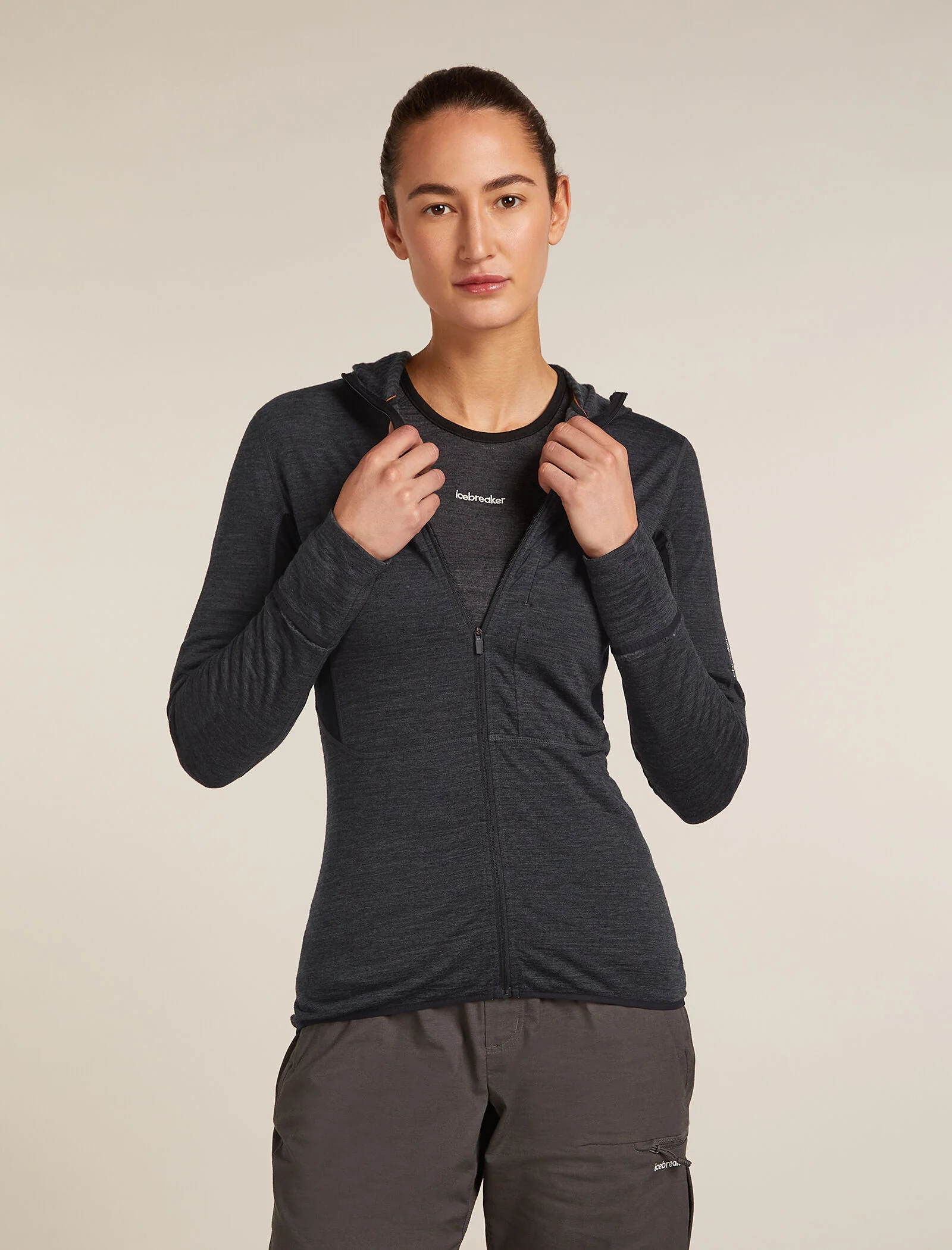 2827-jet-hthr-black-xs-jet-hthr-black-xs-variation-1.webp Women's Merino Blend 200 Realfleece™ Descender Long Sleeve Zip Hoodie