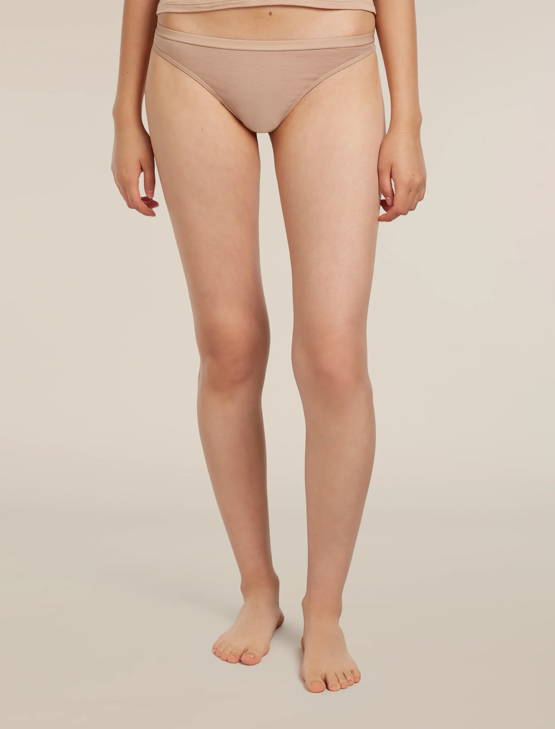 2935-women-s-merino-150-siren-thong-1.webp Women's Merino 150 Siren Thong
