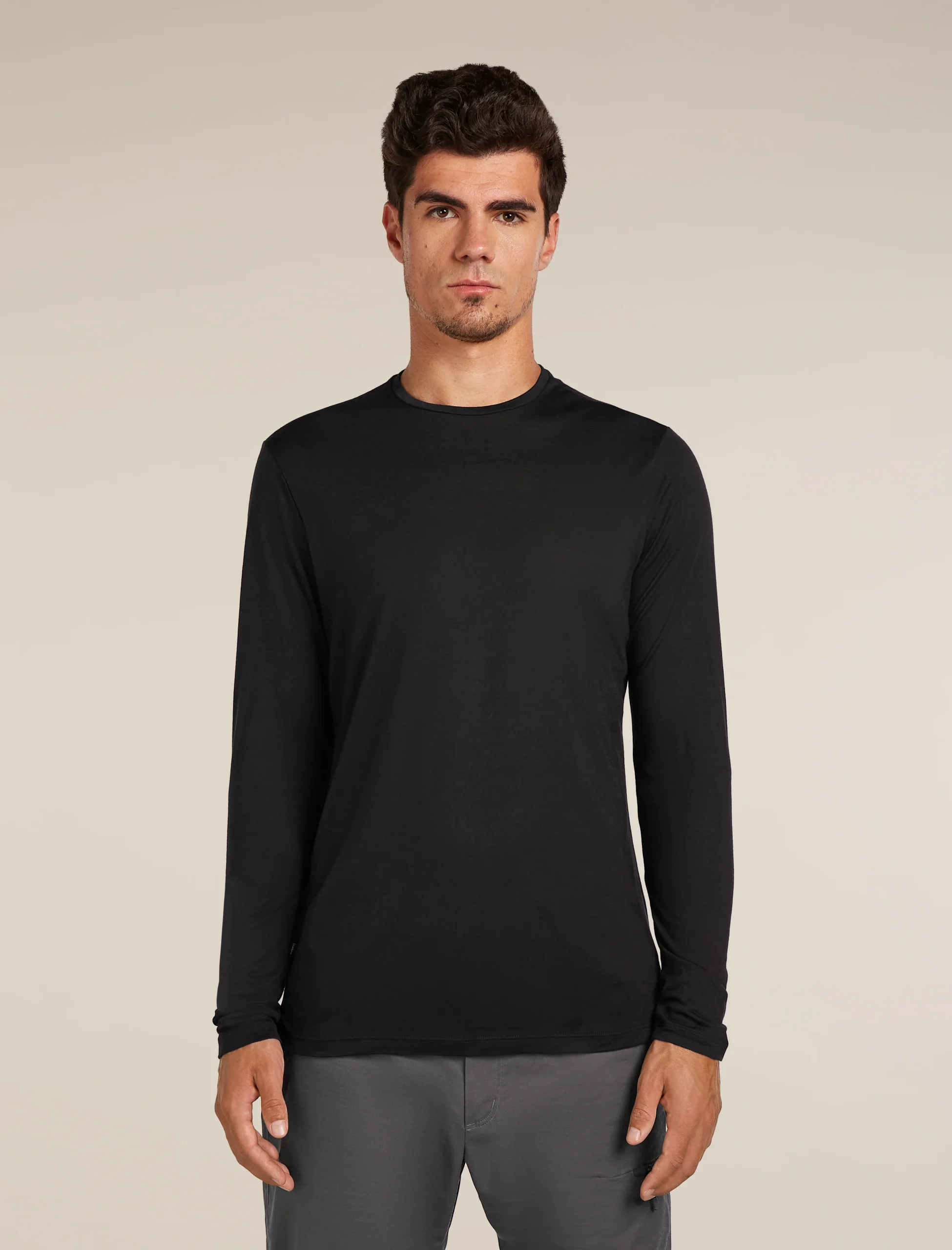 3166-men-s-merino-blend-125-cool-litetm-sphere-long-sleeve-t-shirt-1.webp Men's Merino Blend 125 Cool-Lite™ Sphere Long Sleeve T-Shirt