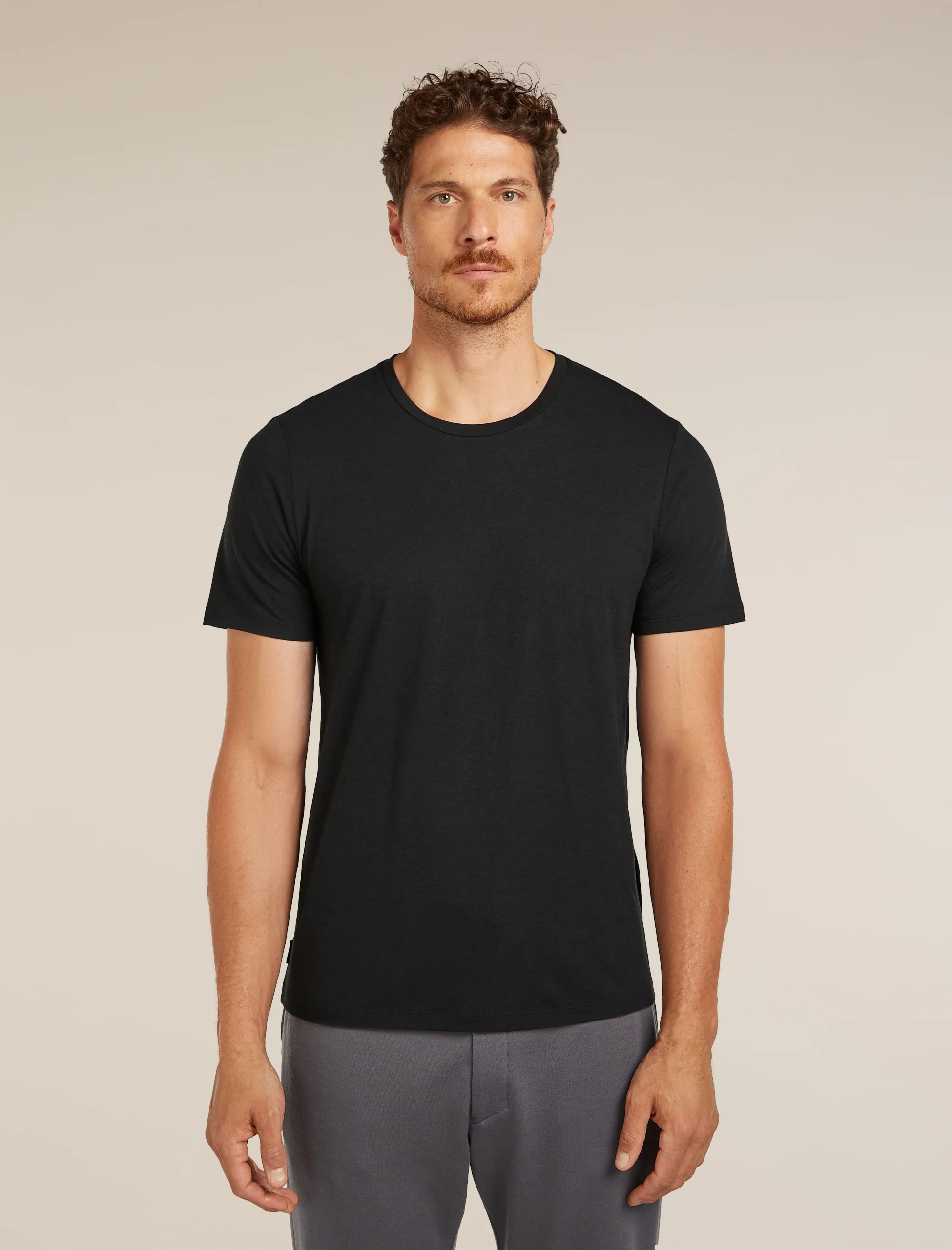 3187-men-s-central-classic-short-sleeve-t-shirt-1.webp Men's Central Classic Short Sleeve T-Shirt