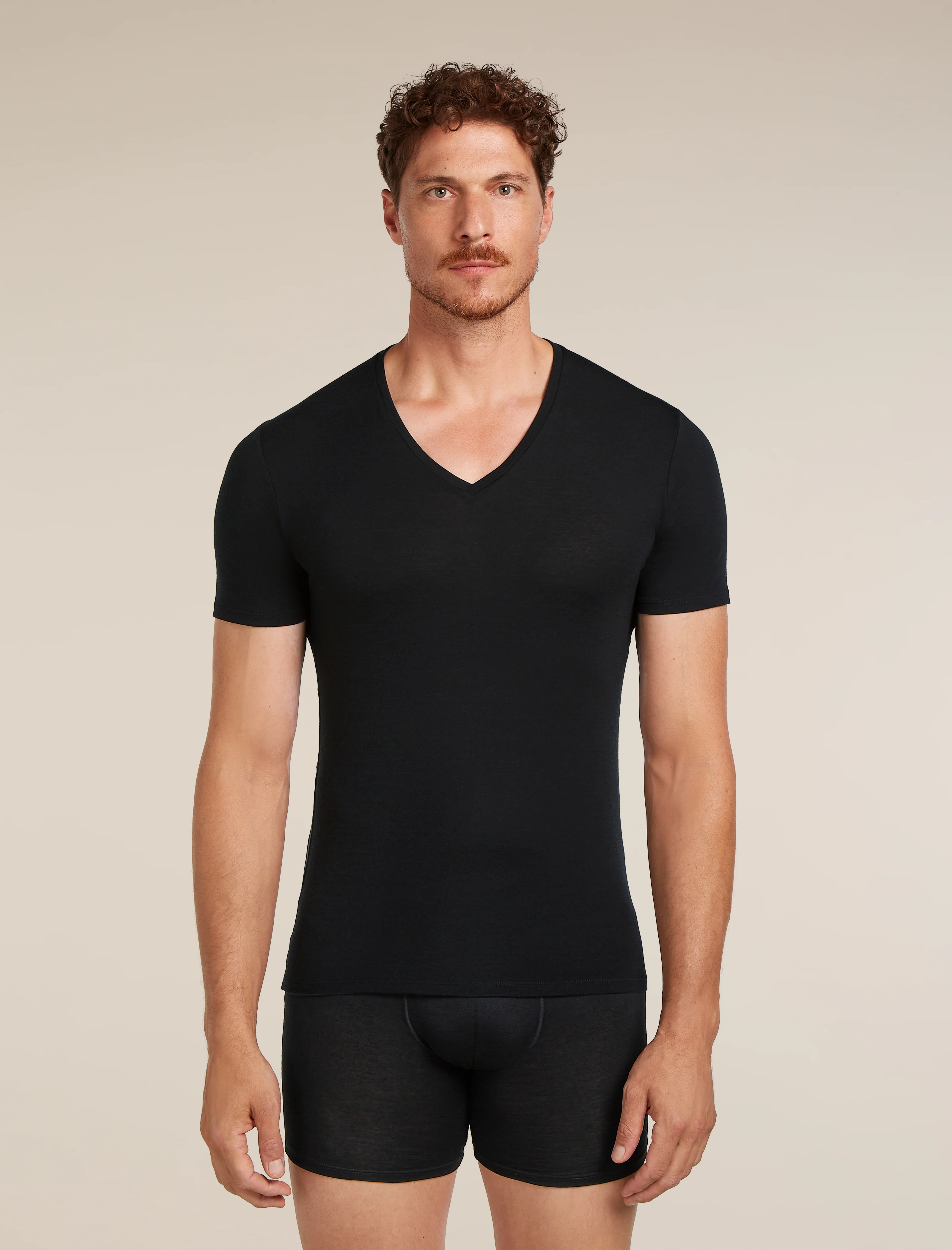 3231-black-xs-black-xs-variation-1.webp Men's Merino 150 Anatomica Short Sleeve V Neck Top