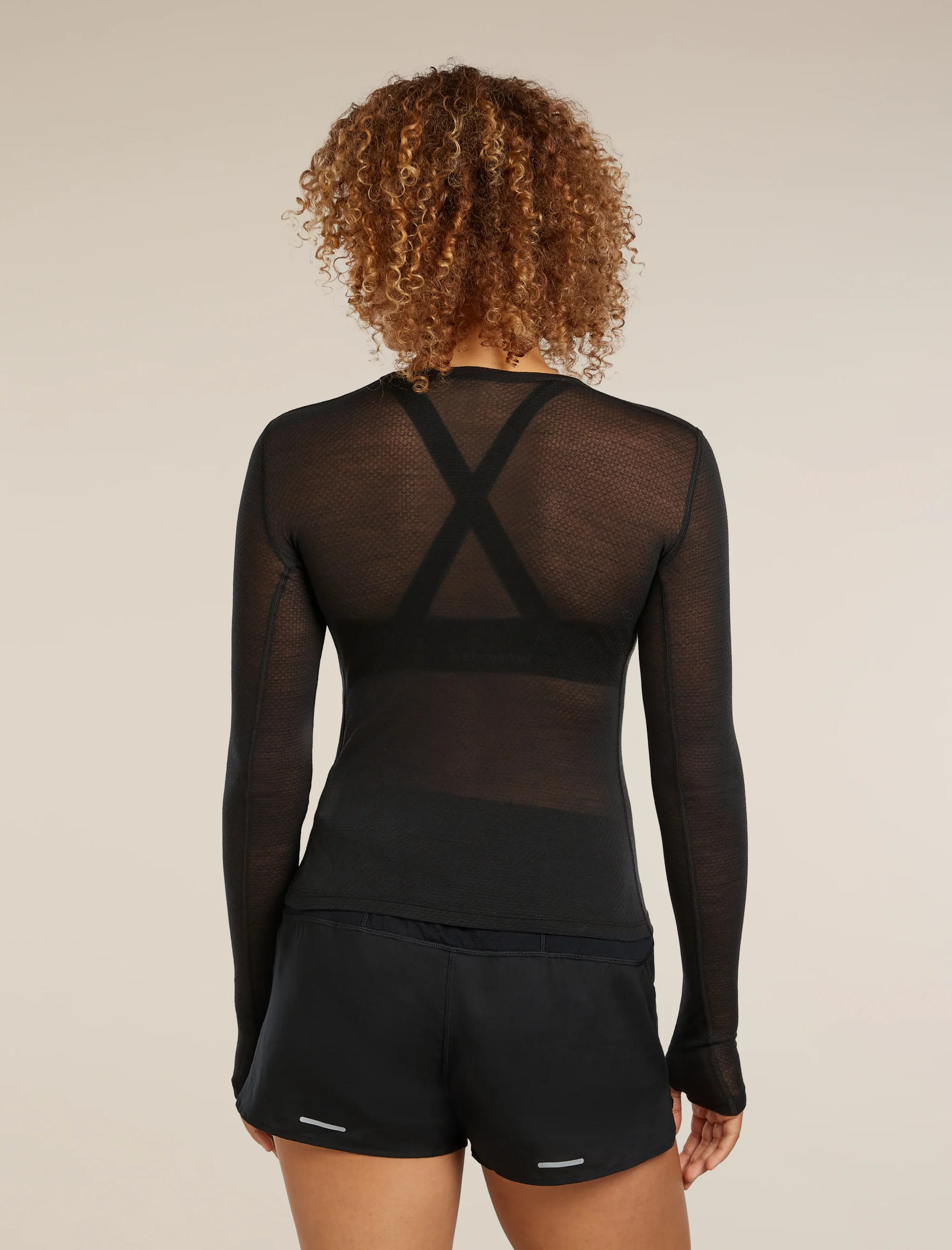 3595-merino-blend-75-cool-litetm-featherlighttm-long-sleeve-crewe-thermal-top-2.webp Merino Blend 75 Cool-Lite™ Featherlight™ Long Sleeve Crewe Thermal Top