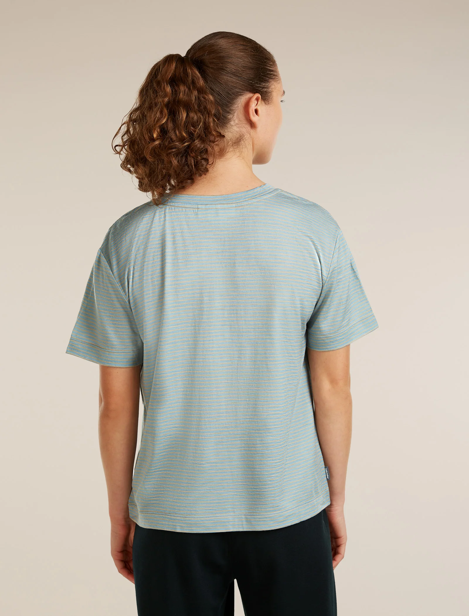 Women's Merino 150 Tech Lite Short Sleeve Relaxed V Neck Tee