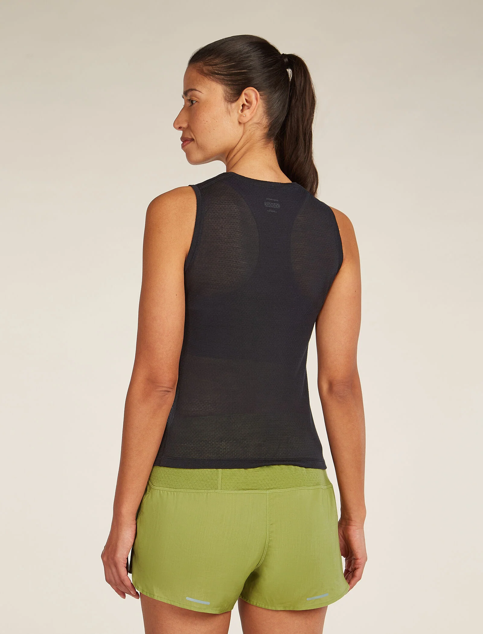 3831-merino-blend-75-cool-litetm-featherlighttm-tank-2.webp Merino Blend 75 Cool-Lite™ Featherlight™ Tank