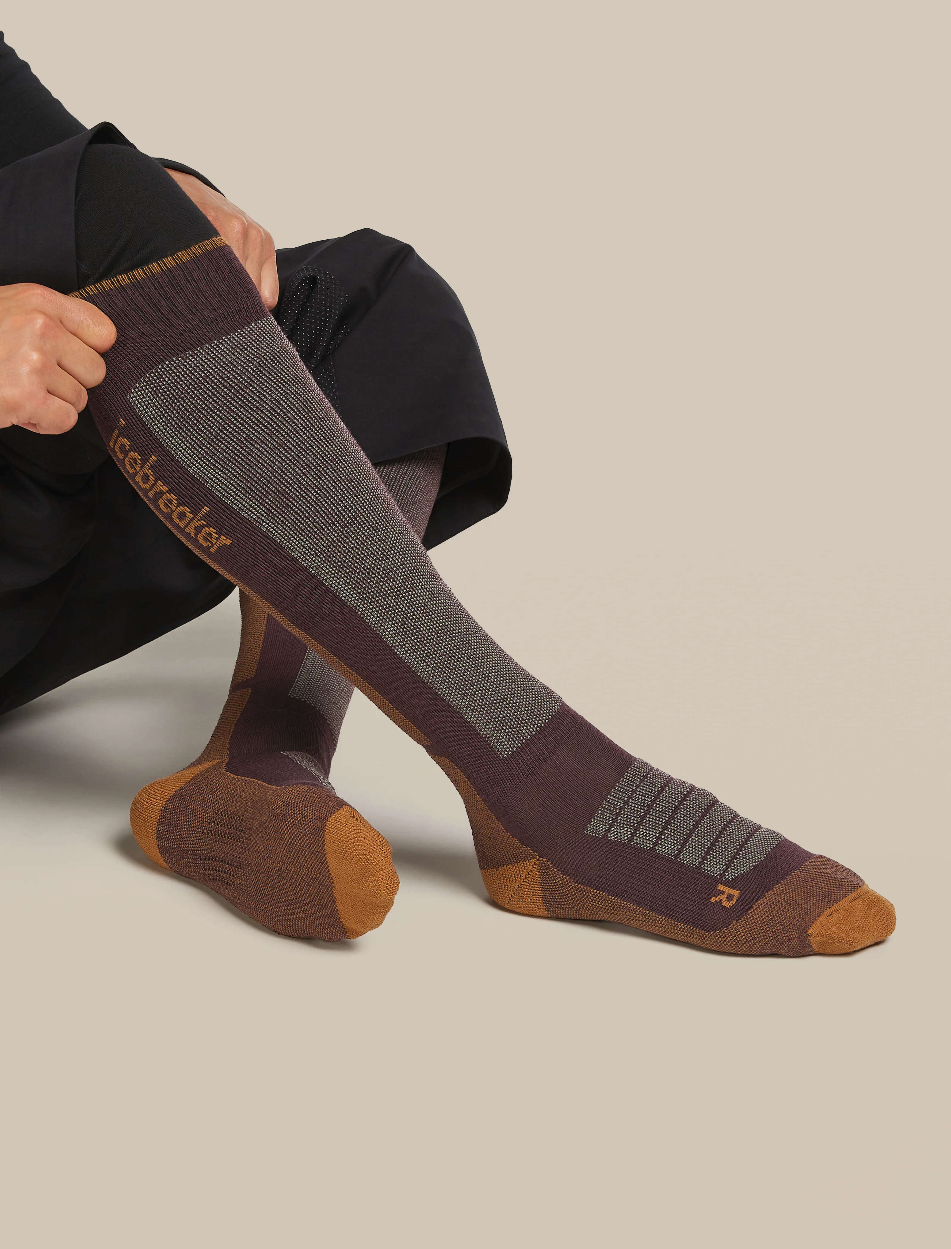 3843-men-s-merino-ski-medium-over-the-calf-socks-1.webp Men's Merino Ski+ Medium Over The Calf Socks
