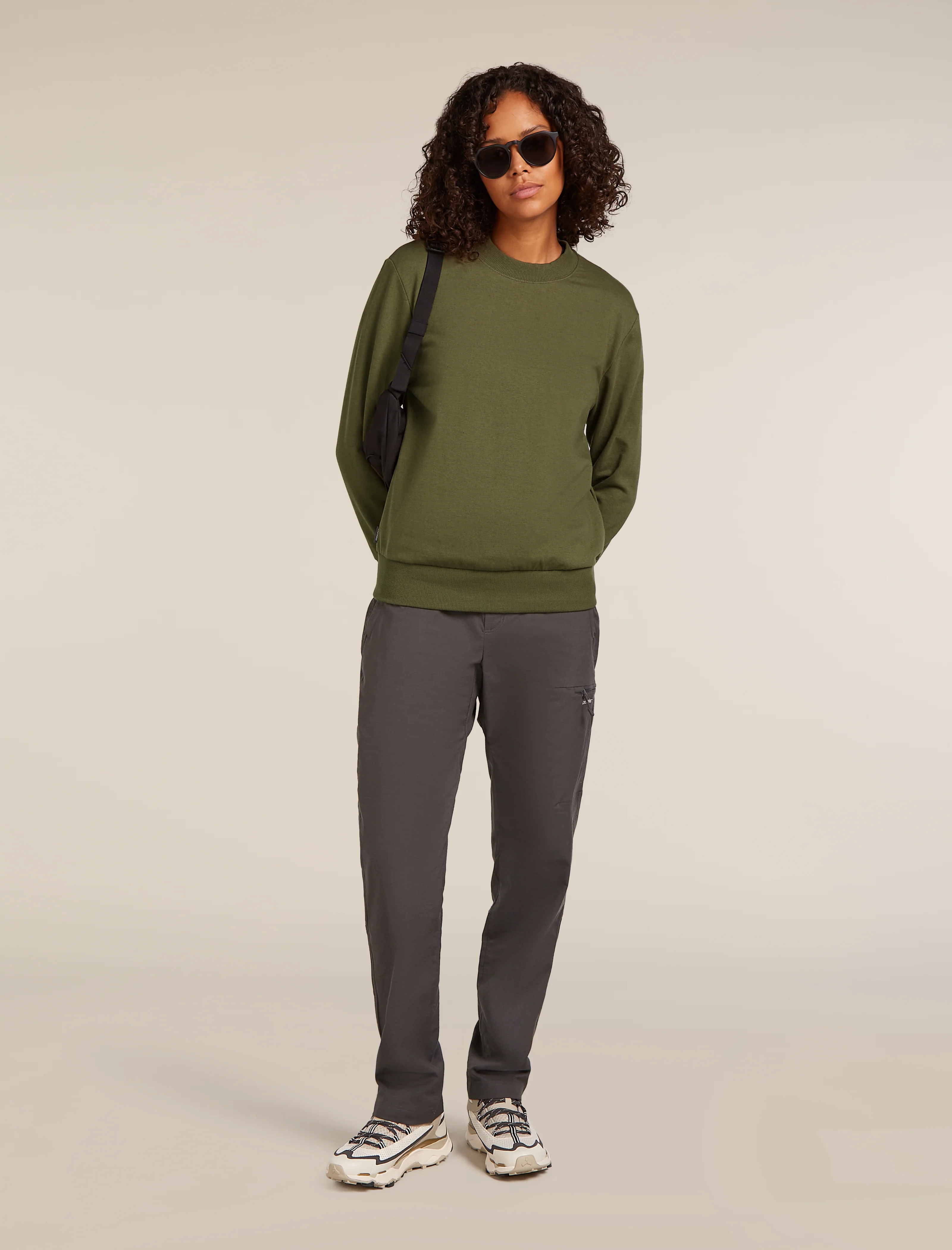 Women's Central Long Sleeve Sweatshirt