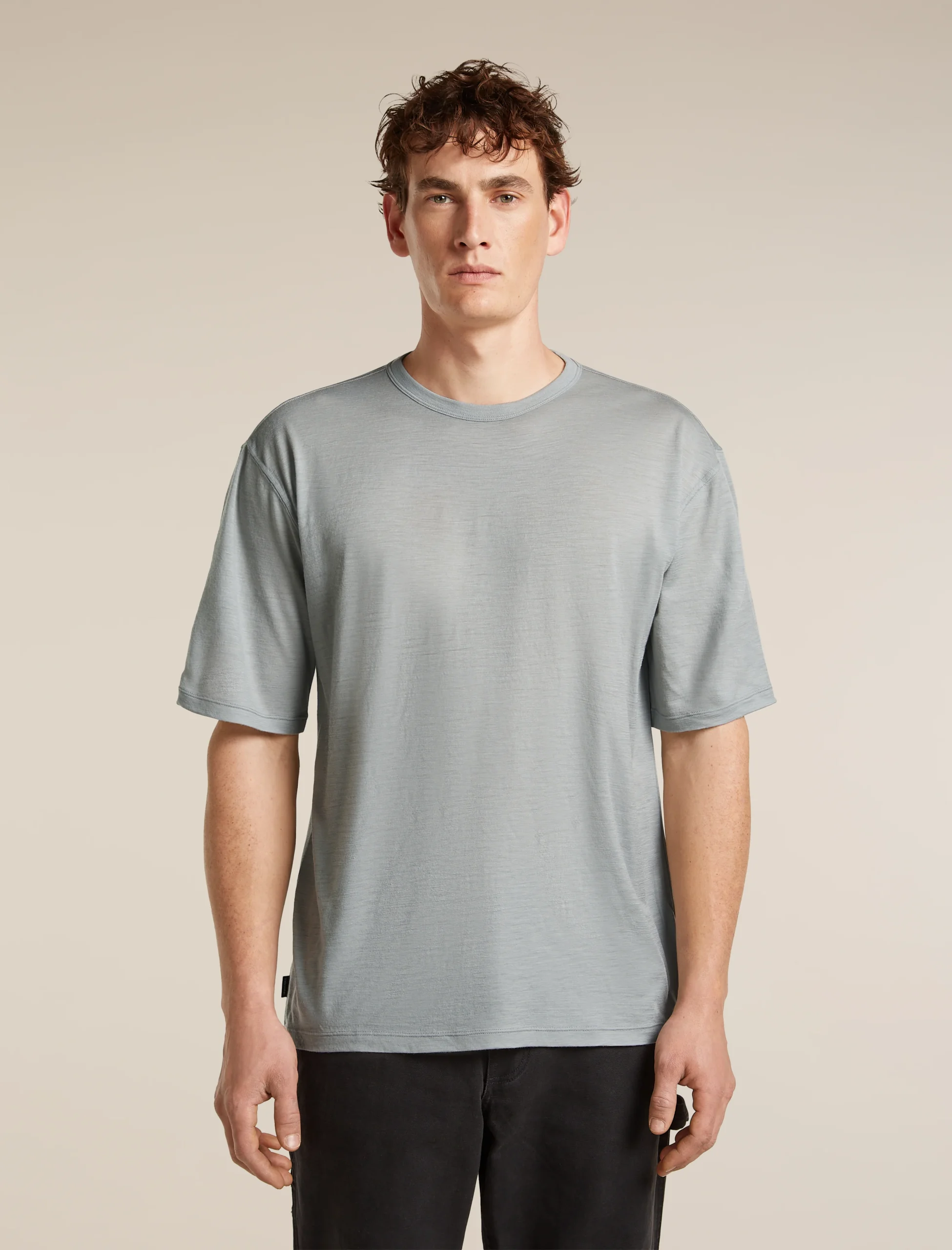 411-men-s-merino-150-tech-lite-short-sleeve-relaxed-tee-1.webp Men's Merino 150 Tech Lite Short Sleeve Relaxed Tee