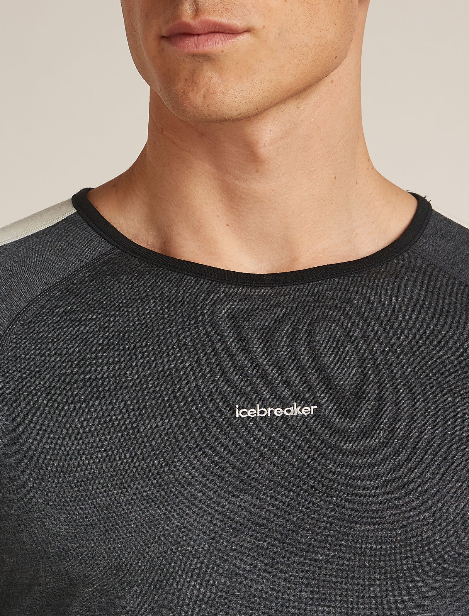 Men's Merino 200 Oasis+ Long Sleeve Crewe Thermal Top