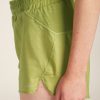 4201-women-s-merino-blend-125-zoneknittm-speed-3-shorts-8.jpg Women's Merino Blend 125 ZoneKnit™ Speed 3" Shorts