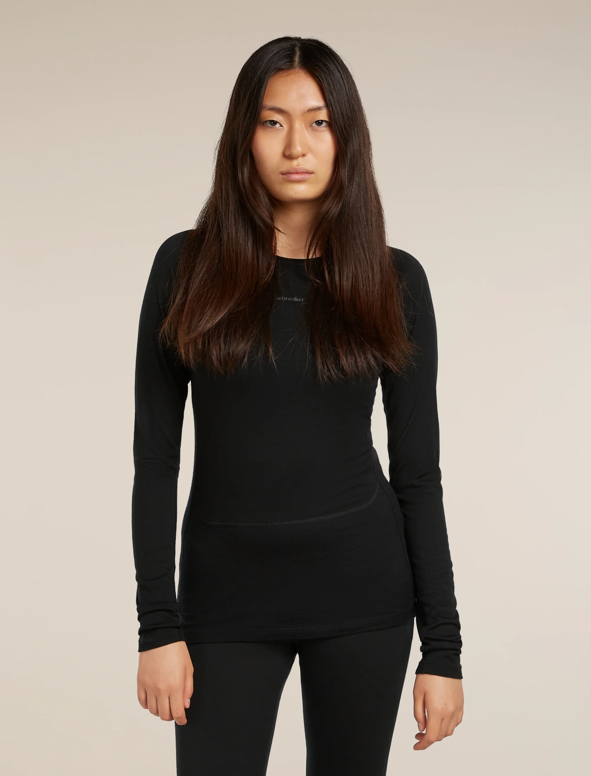 4309-black-m-black-m-variation-1.webp Merino 200 ZoneKnit™ Long Sleeve Crew Thermal Top