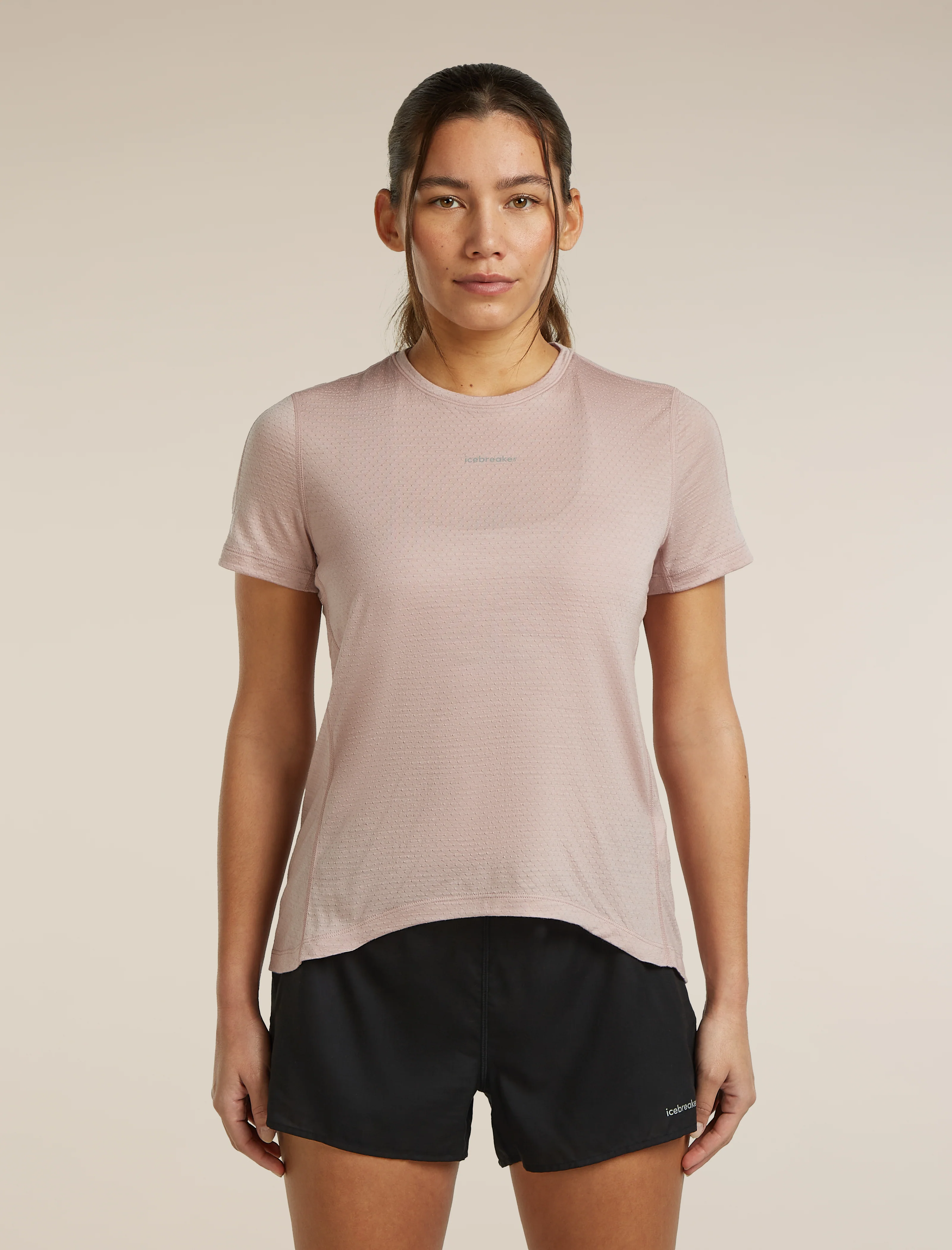 884-women-s-merino-blend-125-cool-litetm-speed-short-sleeve-slit-back-tee-1.webp Women's Merino Blend 125 Cool-Lite™ Speed Short Sleeve Slit Back Tee